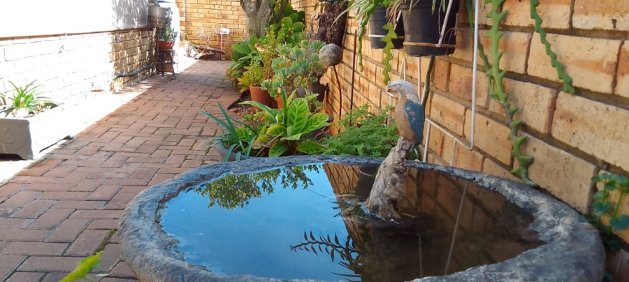 3 Bedroom Property for Sale in Safari Gardens North West